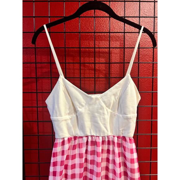 Gingham dress adjustable Top Women’s Small Barbie Pink Cream - Picture 3 of 7